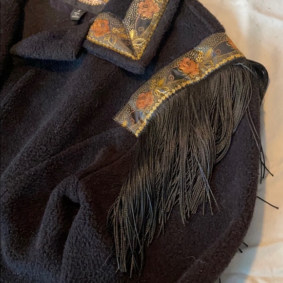 Jacket - Picture 3 of 4